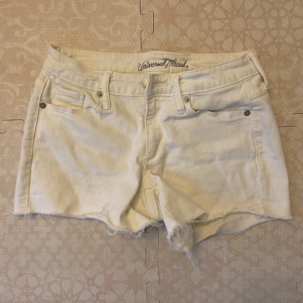Universal Thread white shorts
